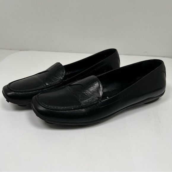 Prada Women's Black Leather Loafers Size 38.5 / 8.5 - Picture 4 of 11